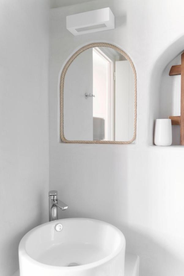 Thallos Cave House And Holiday home Karterados (Santorini)